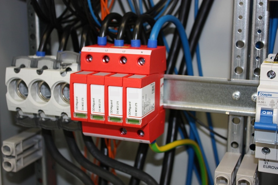 U berspannungsschutz bei Ihr Stadt Elektriker in Wörgl